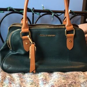 100% Genuine Leather Emma and Sophia Purse